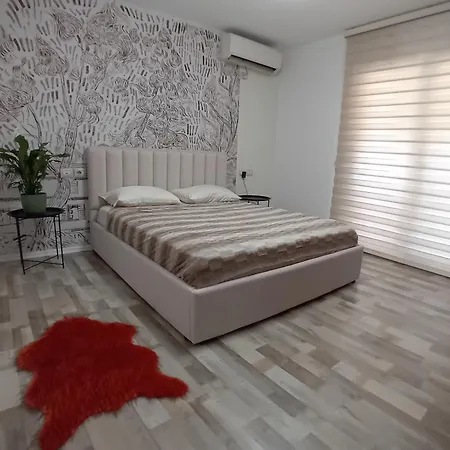 Marta's * Тирана